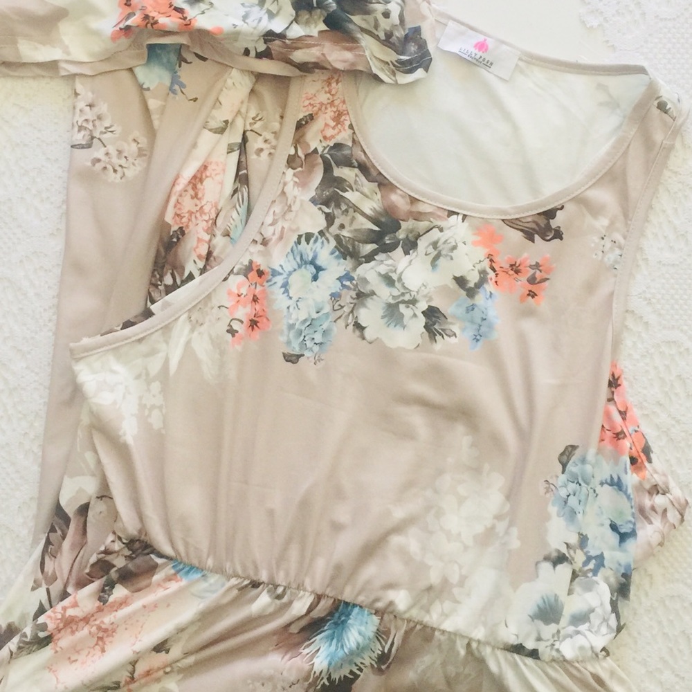 ✨SALE✨ Sleeveless maxi dress, floral, elastic waist, 3XL - Picture 4 of 7